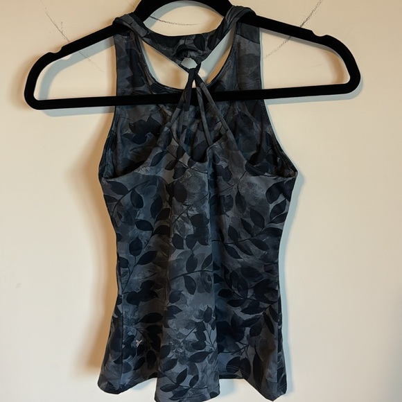 Old Navy Active Floral Racerback Tank Top, Size XS, gray/black - Picture 2 of 3